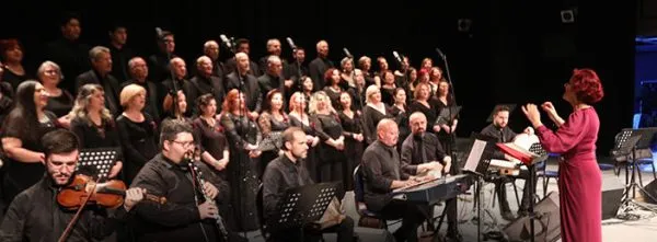 Bayraklı Belediyesi’nden Unutulmaz Bir 8 Mart Konseri: Kadınlar Dünyayı Aydınlatıyor!