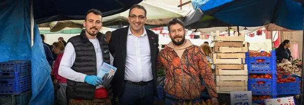 CHP Balçova Belediye Başkan Adayı Onur Yiğit’ten Esnaf ve Vatandaşlara Ziyaret