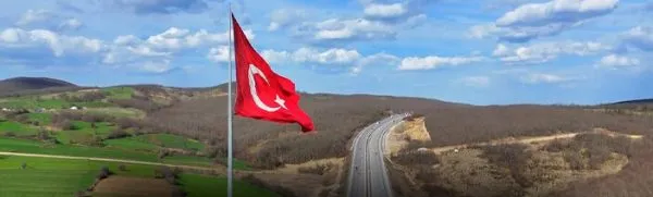 Samsun’da dev bayrak dalgalanıyor!