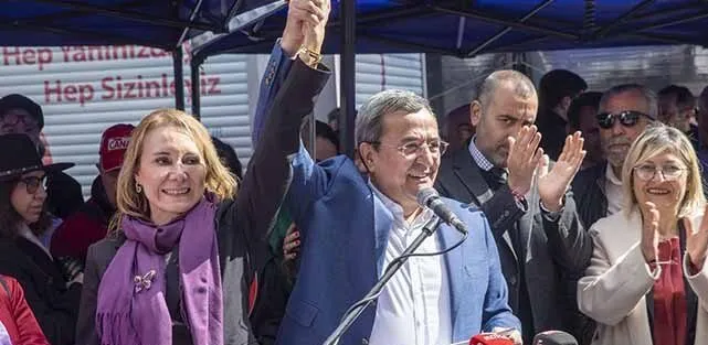 Konak’ta Coşkulu 8 Mart Kutlamalarında Kadınlar Güç Birliği Oluşturdu