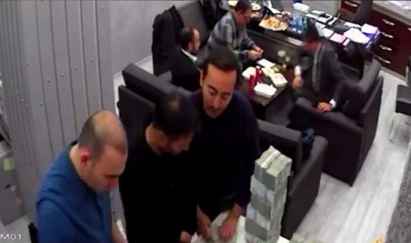 CHP İstanbul İl Başkanlığı’nda Skandal: Para Sayma Görüntüleri Soruşturma Başladı