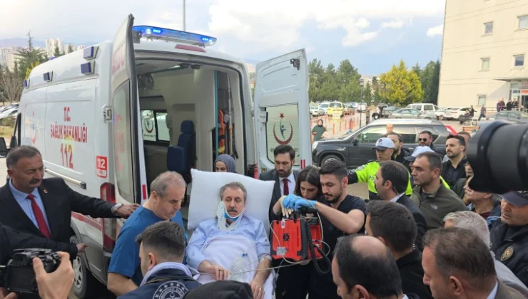 O partinin genel başkanı trafik kazası geçirdi