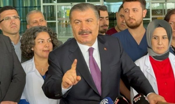 Sağlık Bakanı Koca, Düzce’de Esnaf Ziyareti ve Eğitim Araştırma Hastanesi Müjdesi Verdi!