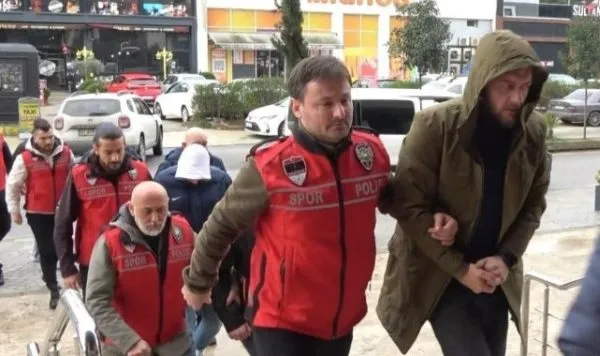 Trabzonspor – Fenerbahçe Derbisinde Olaylar: 13 Taraftar Gözaltına Alındı