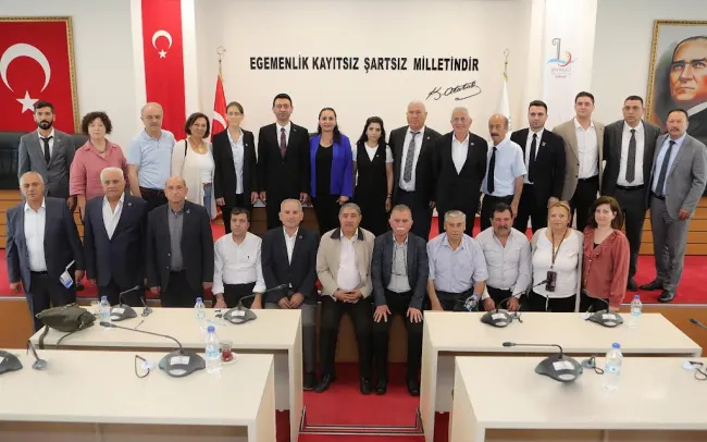 Başkan Önal muhtarlarla buluştu