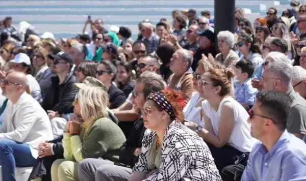 Şevketi Bostan’ın Büyüsü! Alaçatı Ot Festivali