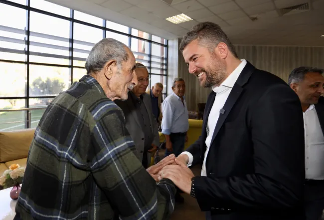 Başkan Görkem Duman’dan Buca’nın çınarlarına bayram ziyareti