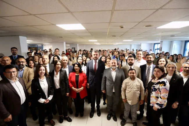 Buca Belediye Başkanı Duman mesai arkadaşlarıyla bayramlaştı