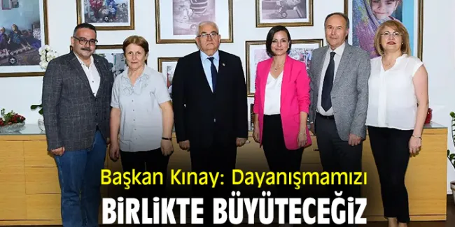 Karabağlar Belediye Başkanı Tebrikleri Kabul Ediyor