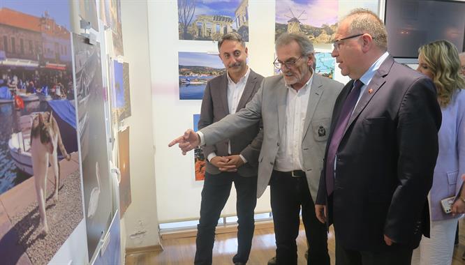 FOÇA’NIN GÜZELLİKLERİ FOTOĞRAFA YANSIDI