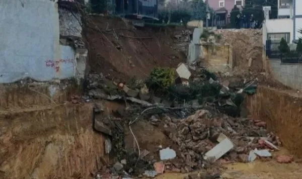 İnşaat Kazısında İstinat Duvarı Çöktü!