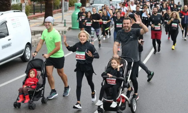 Karşıyaka, Zübeyde Anne’ye Koşuyor!
