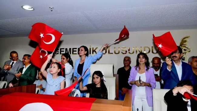 Karabağlar’da yarınların meclisi bugün kuruldu