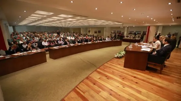 Başkan Sengel’den ilk icraat: Esnaf Masası kurulacak
