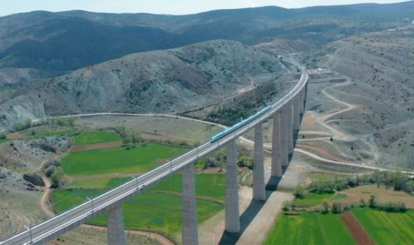 Sivas-İstanbul arasında aktarmasız YHT seferleri başlıyor!