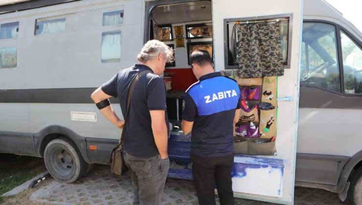 Bayraklı’da karavan işgaline zabıta engeli