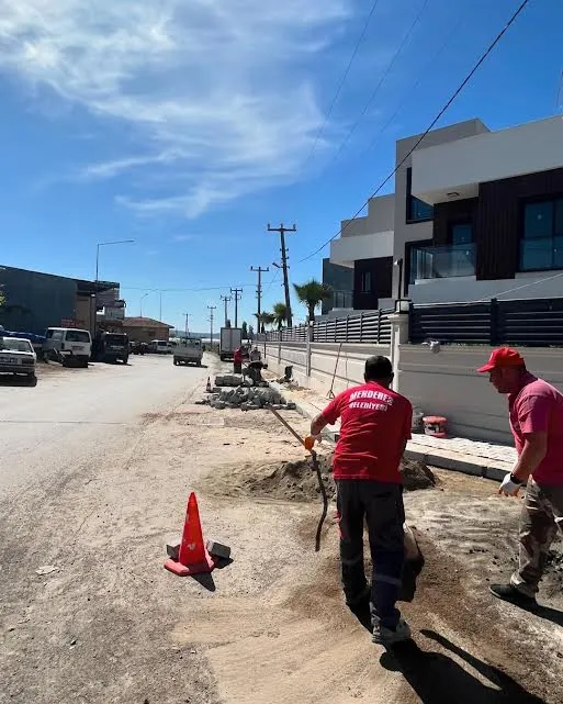 Menderes’te Bozuk Yol Kalmayacak