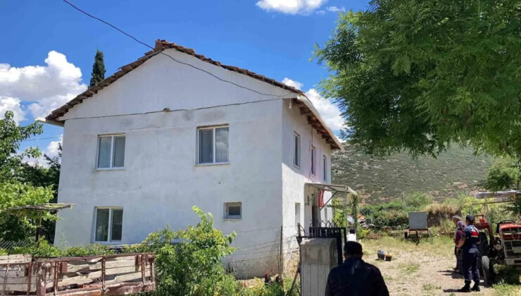 75 Yaşındaki Kadın Evde Yaralı Bulundu