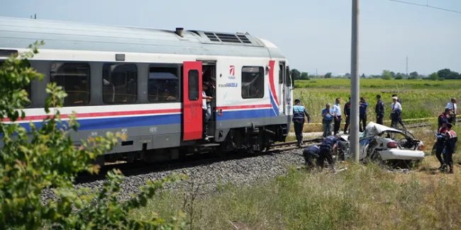 Manisa’da Tren Kazası: 2 Çocuk Babası Yaşar Ercan Hayatını Kaybetti