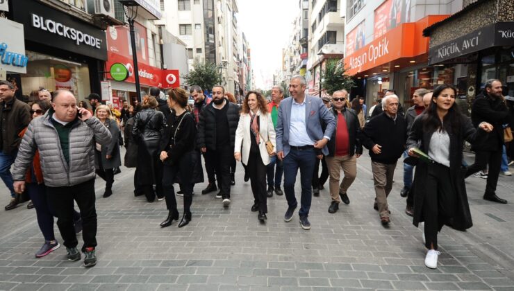 Karşıyaka Belediye Başkanı, Çarşı Ziyaretinde Vatandaşların Desteğini Aldı