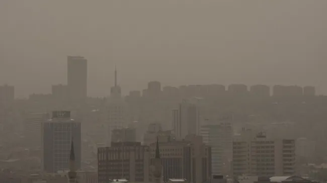 İzmir’de Toz Taşınımı Uyarısı!