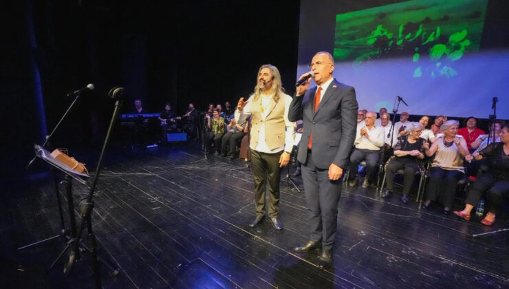 Gaziemir Belediyesi Ata Evi Korosu Sahne Aldı!