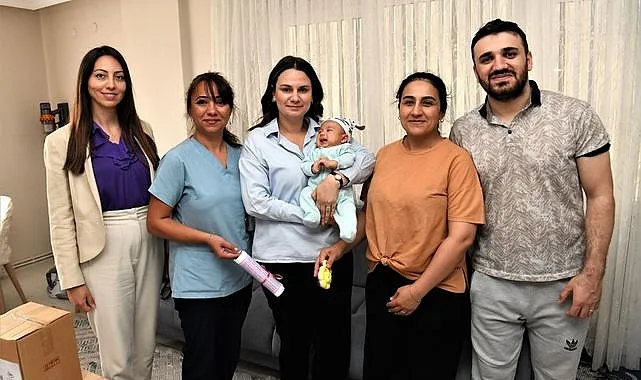 Bornova Belediyesi’nden Yeni Doğanlar İçin Özel Hediye Paketi