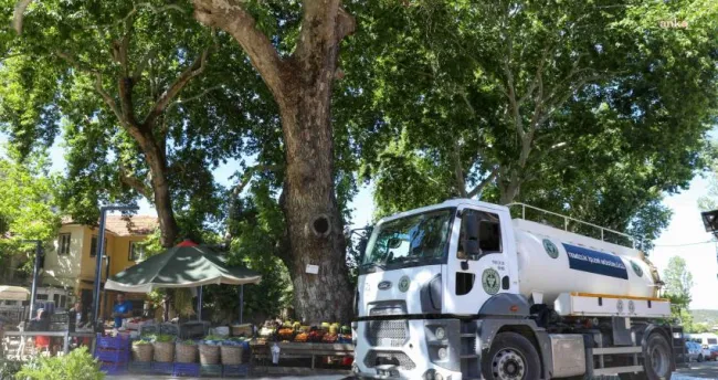 Buca’da Temizlik Çalışmaları Tüm Hızıyla Devam Ediyor