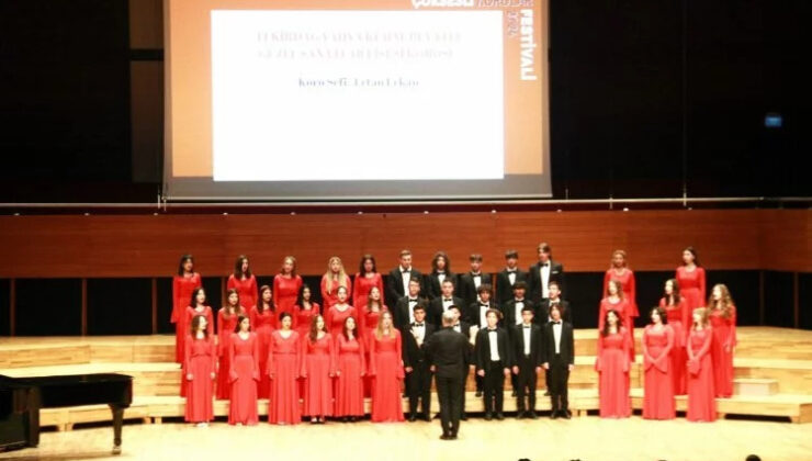 İzmir Uluslararası Çoksesli Korolar Festivali
