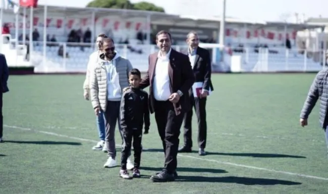 Narlıdere’de Dostluk Kazandı: 19 Mayıs Futbol Turnuvası Heyecanı!