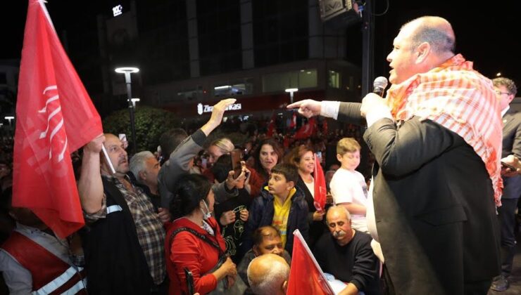 Menderes tek yürek oldu