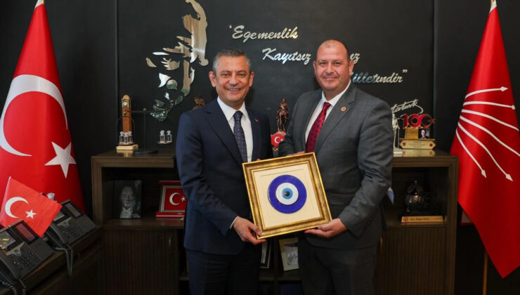 Menderes Belediye Başkanı Ankara’da CHP’li Kurmaylarla Buluştu