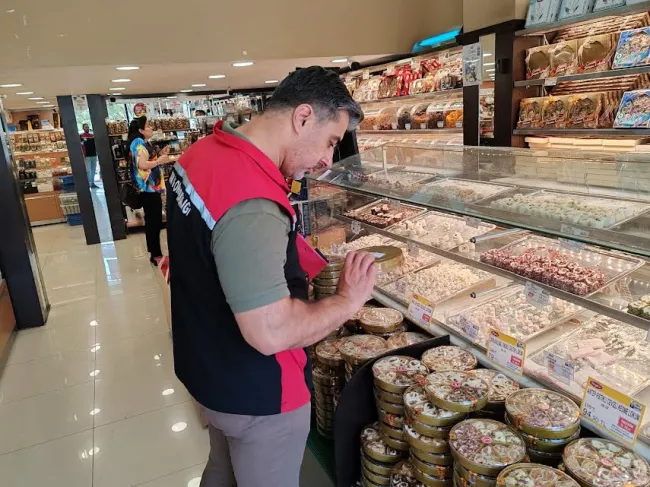 Kurban Bayramı öncesi vatandaşlarımızın güvenilir gıdaya ulaşabilmeleri içindenetimlerimiz aralıksız devam ediyor