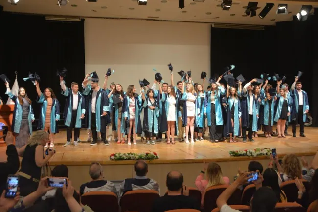 Egeli genç tasarımcılar sektöre uğurlandı