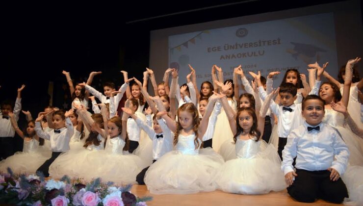 Minik Egelilerin mezuniyet sevinci