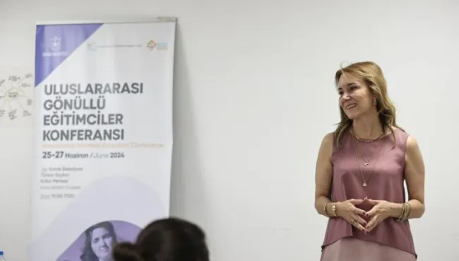 Başkan Mutlu, Uluslararası Gönüllü Eğitimciler Konferansı’nda konuştu