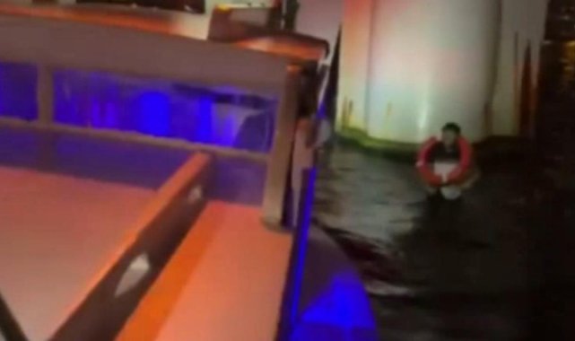 Haliç Metro Köprüsünde Denize Düşen Genci Kurtaran Kahraman Tekne Kaptanı