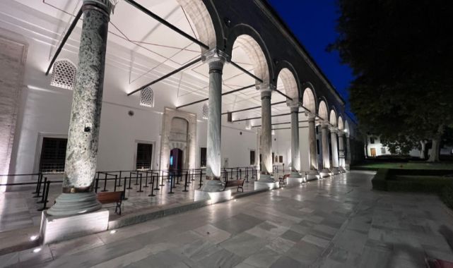 Topkapı Sarayı Gece Ziyarete Açıldı!