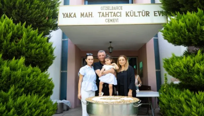 Güzelbahçe’de Aşure Kazanı Kaynadı