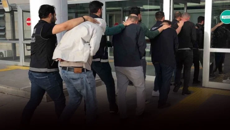 İzmir’de Şiddetli Yağmura Elektrik Akımı Tehlikesi!