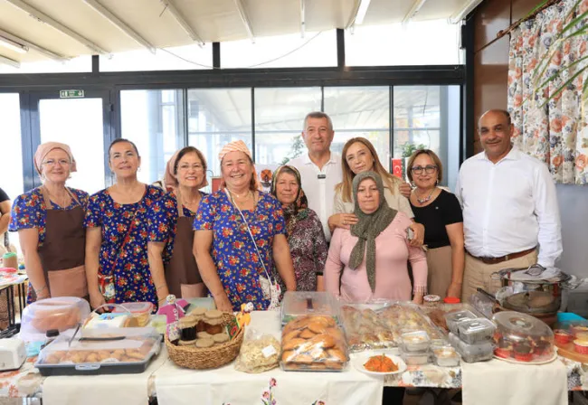 Güzelbahçe’de Emekçi Kadınların El Emeği Ürünleri GÜZBEL Cafe’de!