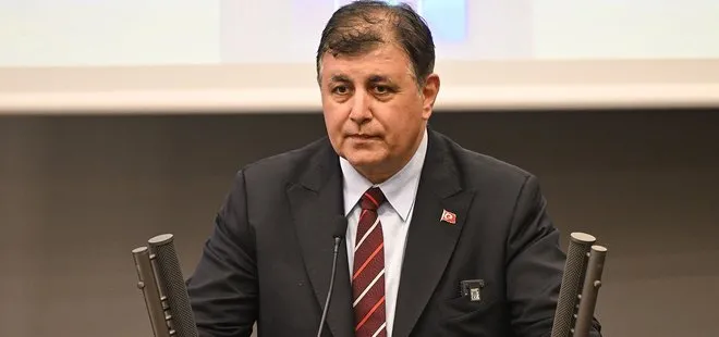 İzmir’de toplu taşıma ücretsiz aktarma başladı