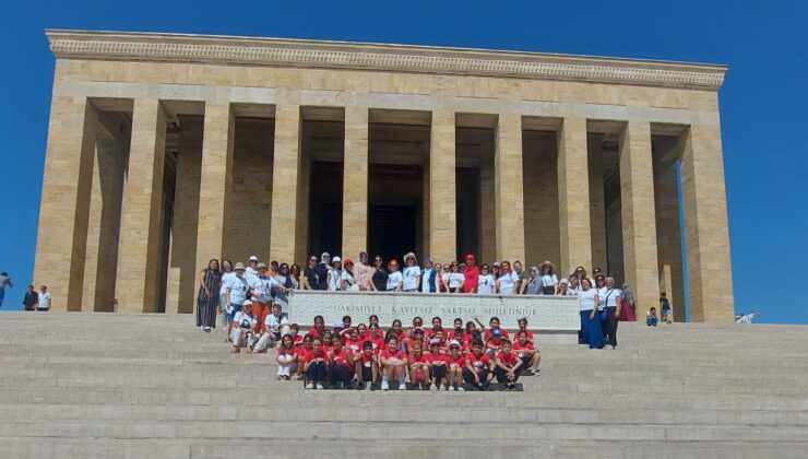 Çağdaş Yaşam Çocuk Korosu’nun Anıtkabir Ziyareti