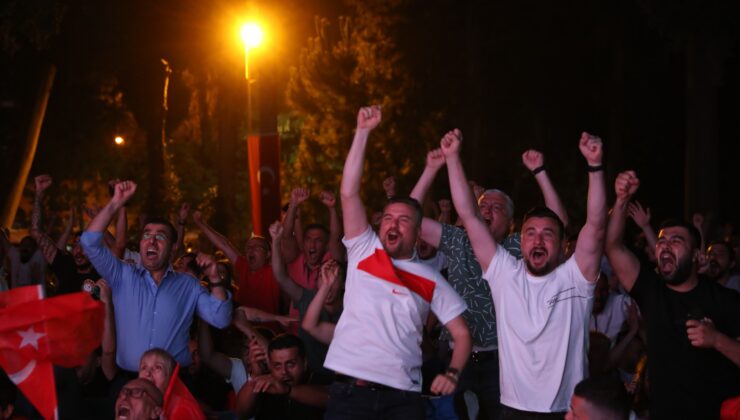  Buca çeyrek final mücadelesini dev ekranda izleyecek