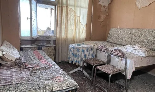 Çöp evde yaşlı kadın!