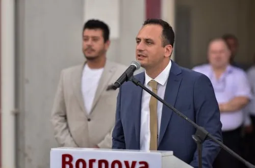 Sokak Hayvanlarına Ötanazi Tehlikesi: Bornova Belediye Başkanı Tepkili!