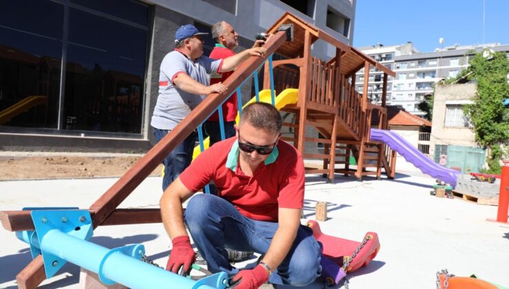 Karşıyaka’da parklar yenileniyor, yeşil doku güçleniyor   
