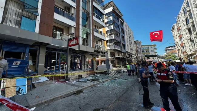 İzmir Patlamasında 5 Kişi Hayatını Kaybetti