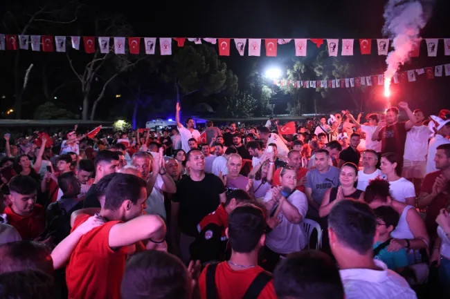 Milli heyecan Bornova’da bir başka yaşanıyor