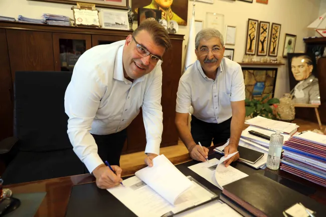 Seferihisar’ın banklarını lise öğrencileri üretecek